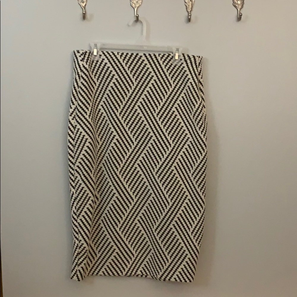 Lane Bryant black and white pencil skirt